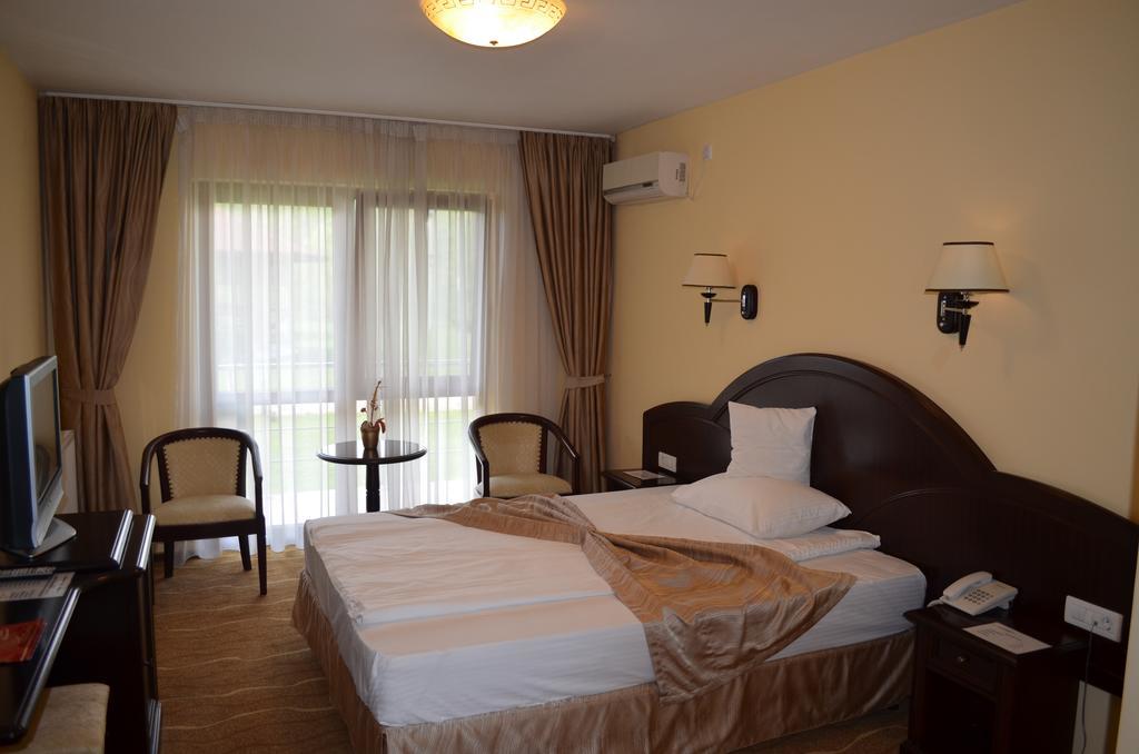 Hotel Astoria Alba Iulia Quarto foto