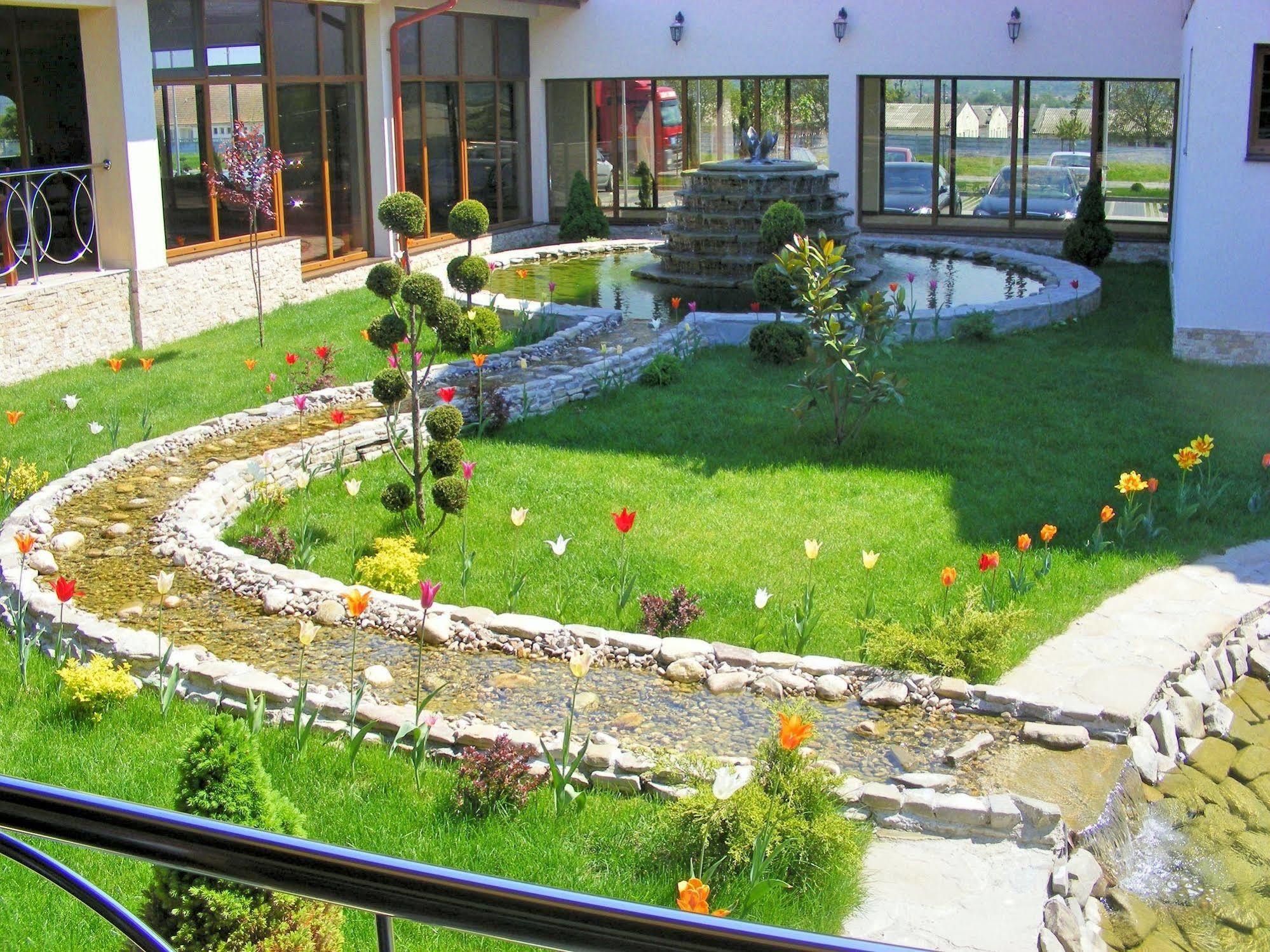 Hotel Astoria Alba Iulia Exterior foto